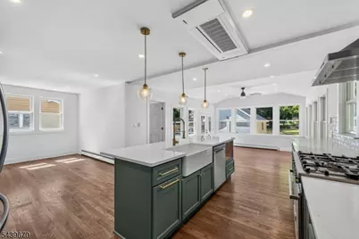 129 W Oak St, Bernards Township, NJ 07920 - Photo 12