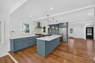 129 W Oak St, Bernards Township, NJ 07920 - Photo 10