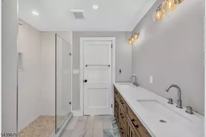 129 W Oak St, Bernards Township, NJ 07920 - Photo 36