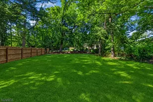 129 W Oak St, Bernards Township, NJ 07920 - Photo 46
