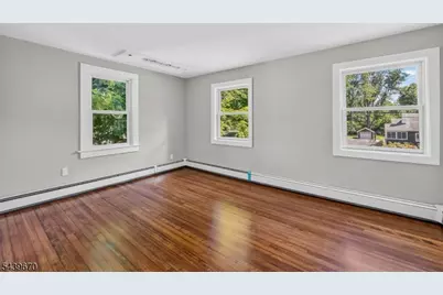 129 W Oak St, Bernards Township, NJ 07920 - Photo 24