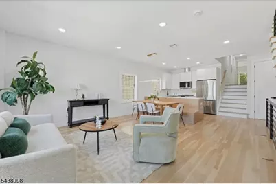 98 Western Ave, Jersey City, NJ 07307 - Photo 22