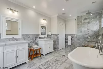 139 Gates Ave, Montclair, NJ 07042 - Photo 26