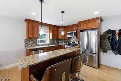 260 Edgewood Ter, South Bound Brook Boro, NJ 08880 - Photo 18
