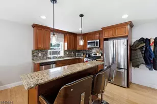 260 Edgewood Terrace, South Bound Brook Boro, NJ 08880 - Photo 18