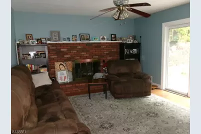 12 Wolfe Dr, Wanaque, NJ 07465 - Photo 8