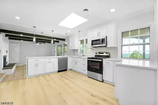 306 Warrenville Rd, Green Brook Township, NJ 08812 - Photo 6