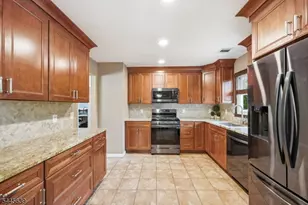 3 Seneca Trail, Jefferson Township, NJ 07438 - Photo 8