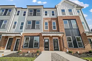 1 Sadie Cir, Union Township, NJ 07083 - Photo 2