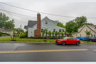 19 Robertson Rd, West Orange Township, NJ 07052 - Photo 4