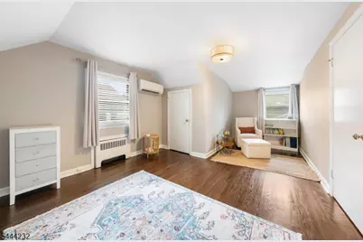 19 Robertson Rd, West Orange Township, NJ 07052 - Photo 22