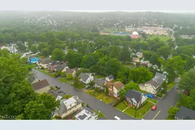 19 Robertson Rd, West Orange Township, NJ 07052 - Photo 32