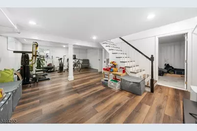 19 Robertson Rd, West Orange Township, NJ 07052 - Photo 24