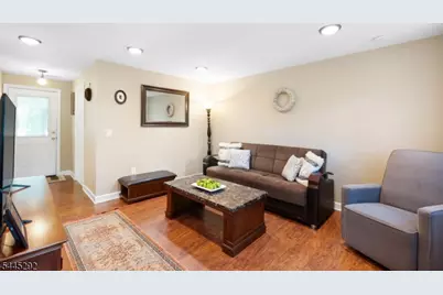 1280 Oxford Rd, Bridgewater, NJ 08807 - Photo 4