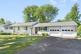 1280 Oxford Rd, Bridgewater, NJ 08807 - Photo 2