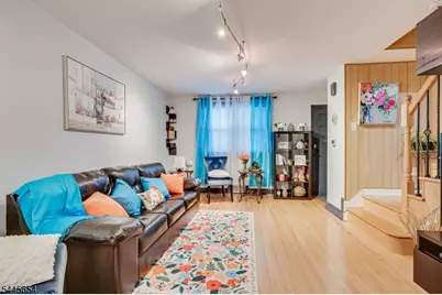 828 N Stiles St, Linden, NJ 07036 - Photo 6