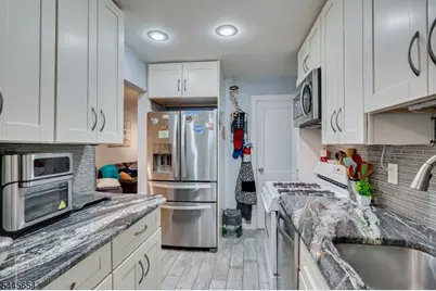 828 N Stiles St, Linden, NJ 07036 - Photo 14