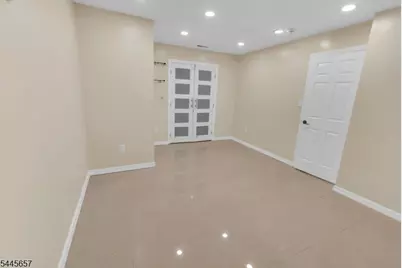 301 Nesbit Ter, Irvington, NJ 07111 - Photo 12