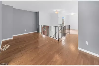 301 Nesbit Ter, Irvington, NJ 07111 - Photo 8