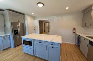 43 Manchester Ct, Wayne Twp., NJ 07470 - Photo 8