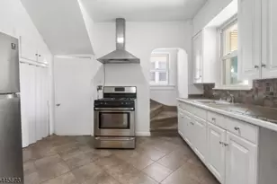 334 Brook Ave, Passaic, NJ 07055 - Photo 14