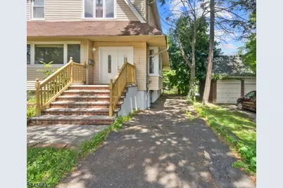 334 Brook Ave, Passaic, NJ 07055 - Photo 32