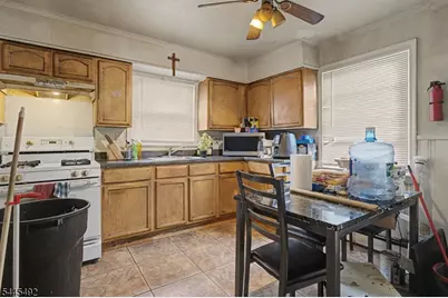 305 Pacific St, Paterson, NJ 07503 - Photo 12