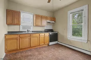 305 Pacific St, Paterson, NJ 07503 - Photo 22