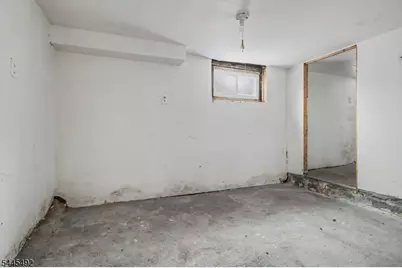 305 Pacific St, Paterson, NJ 07503 - Photo 28