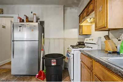 305 Pacific St, Paterson, NJ 07503 - Photo 14
