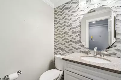 811 Donato Cir, Scotch Plains Township, NJ 07076 - Photo 14