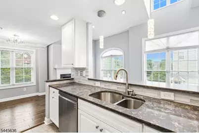 811 Donato Cir, Scotch Plains Township, NJ 07076 - Photo 12