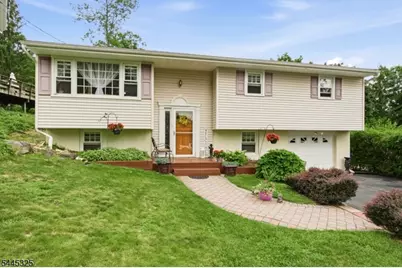 13 Anderson Ave, Rockaway Township, NJ 07866 - Photo 2
