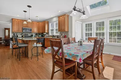 9 Meadow Run Rd, Holland Township, NJ 08848 - Photo 10
