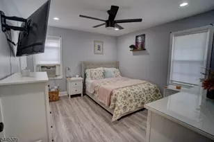 6 Grove St, Bloomfield, NJ 07003 - Photo 14