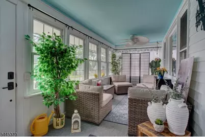 6 Grove St, Bloomfield, NJ 07003 - Photo 4