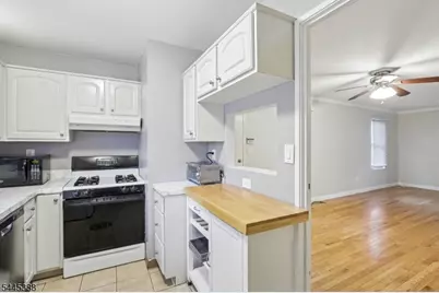 2 Cottage Pl #1, Morristown, NJ 07960 - Photo 8