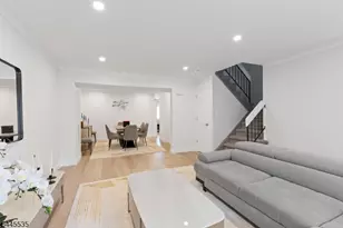 40 Wareham Ct, Scotch Plains Township, NJ 07076 - Photo 10