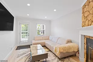 40 Wareham Ct, Scotch Plains Township, NJ 07076 - Photo 4