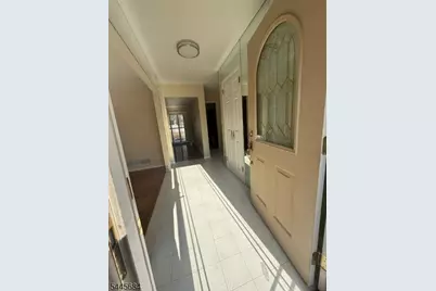640 Vail Rd, Parsippany, NJ 07054 - Photo 2
