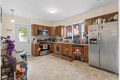 42 S State St, Vineland, NJ 08360 - Photo 16