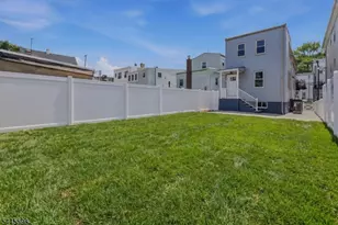 30 Edison St, Bloomfield, NJ 07003 - Photo 36