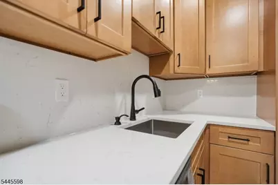 30 Edison St, Bloomfield, NJ 07003 - Photo 8