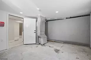 30 Edison St, Bloomfield, NJ 07003 - Photo 32