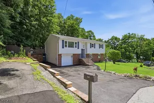 307 Nariticong Ave, Hopatcong, NJ 07843 - Photo 36
