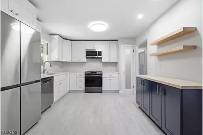 307 Nariticong Ave, Hopatcong, NJ 07843 - Photo 10