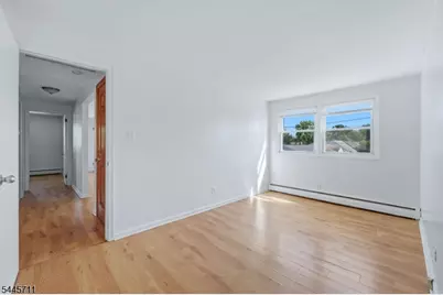 10 N Washington Ave, Woodbridge Township, NJ 07067 - Photo 22