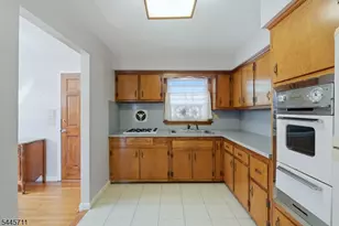 10 N Washington Ave, Woodbridge Township, NJ 07067 - Photo 6