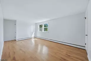 10 N Washington Ave, Woodbridge Township, NJ 07067 - Photo 20