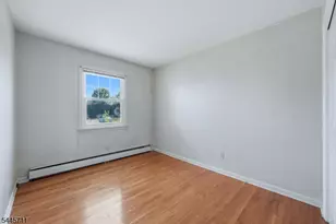 10 N Washington Ave, Woodbridge Township, NJ 07067 - Photo 12